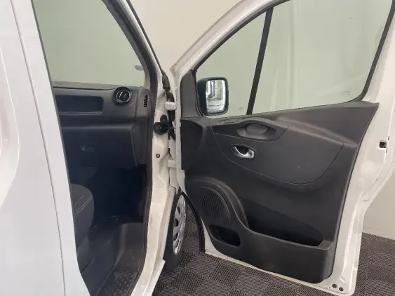 RENAULT TRAFIC FG III - voiture d'occasion - Photo 20