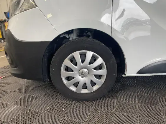 RENAULT TRAFIC FG III - voiture d'occasion - Photo 23