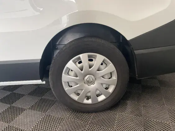 RENAULT TRAFIC FG III - voiture d'occasion - Photo 24