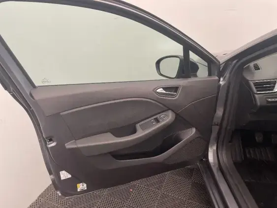 RENAULT CLIO V - voiture d'occasion - Photo 19