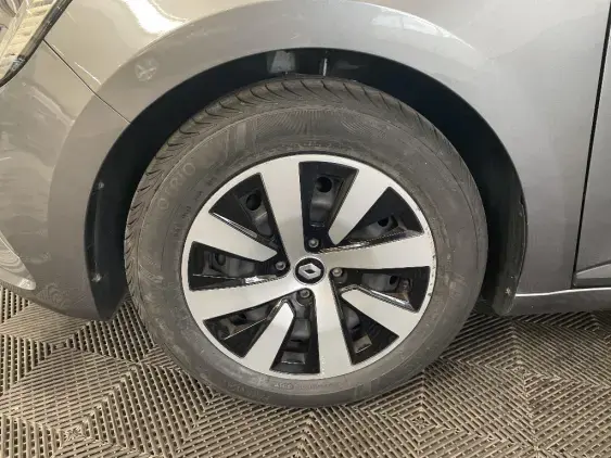 RENAULT CLIO V - voiture d'occasion - Photo 23