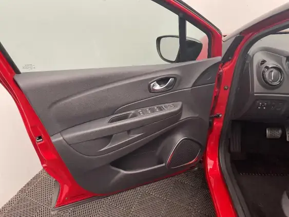 RENAULT CAPTUR - voiture d'occasion - Photo 19