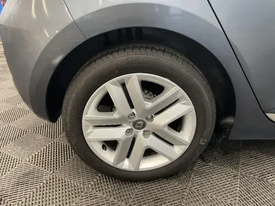 RENAULT CLIO V - voiture d'occasion - Photo 25