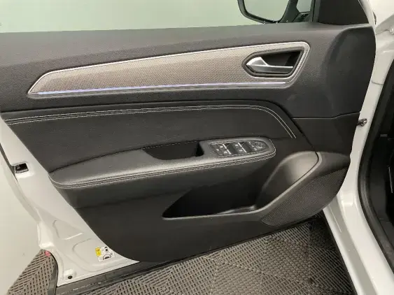 RENAULT ARKANA - voiture d'occasion - Photo 19