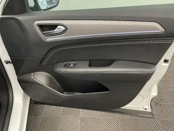 RENAULT ARKANA - voiture d'occasion - Photo 20