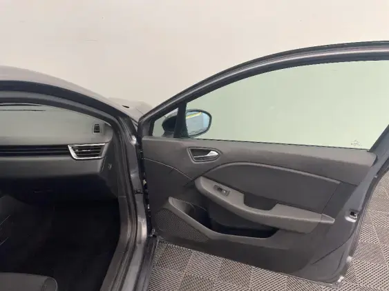 RENAULT CLIO V - voiture d'occasion - Photo 20