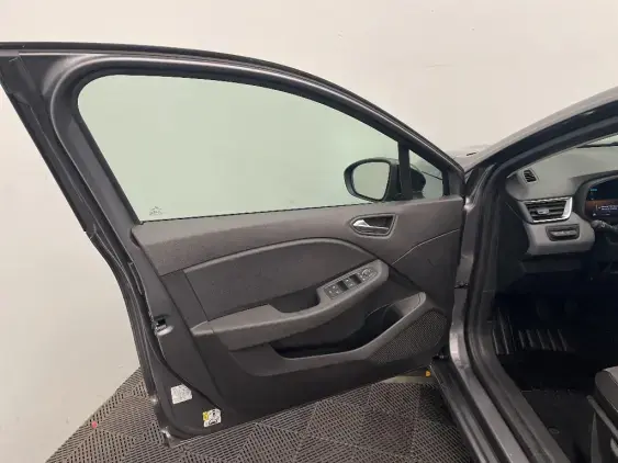 RENAULT CLIO V - voiture d'occasion - Photo 19