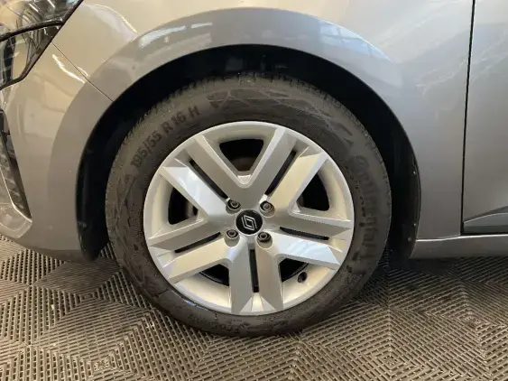 RENAULT CLIO V - voiture d'occasion - Photo 23