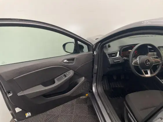 RENAULT CLIO V - voiture d'occasion - Photo 19