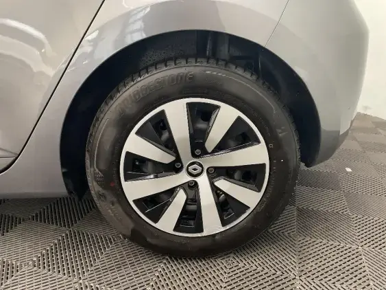 RENAULT CLIO V - voiture d'occasion - Photo 24