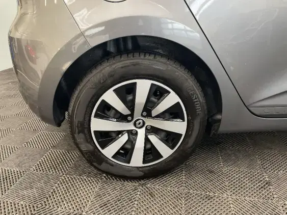 RENAULT CLIO V - voiture d'occasion - Photo 25