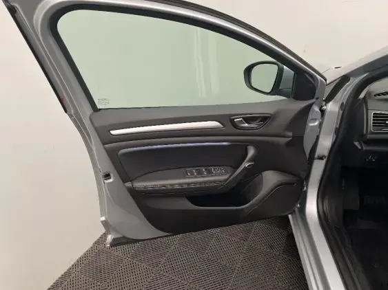 RENAULT MEGANE IV - voiture d'occasion - Photo 19