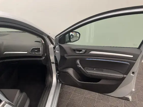 RENAULT MEGANE IV - voiture d'occasion - Photo 20