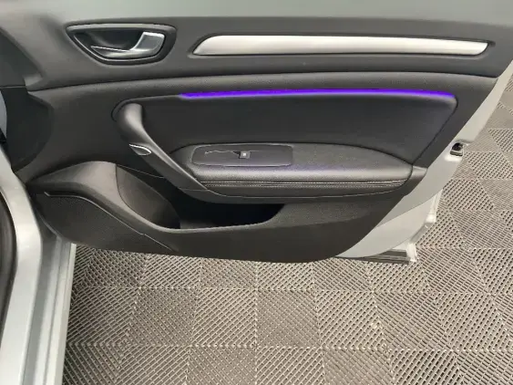 RENAULT MEGANE IV - voiture d'occasion - Photo 20