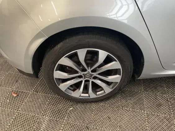 RENAULT MEGANE IV - voiture d'occasion - Photo 25