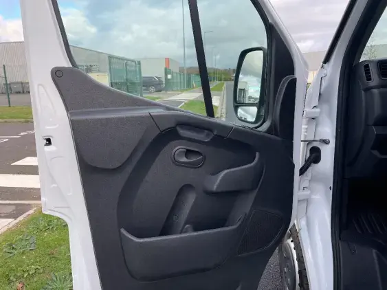 RENAULT MASTER FG III - voiture d'occasion - Photo 19