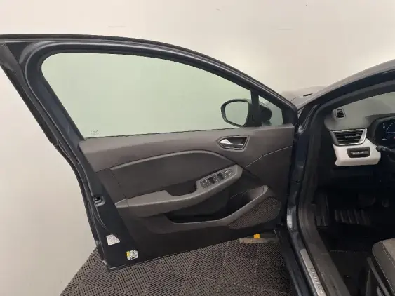 RENAULT CLIO V - voiture d'occasion - Photo 19