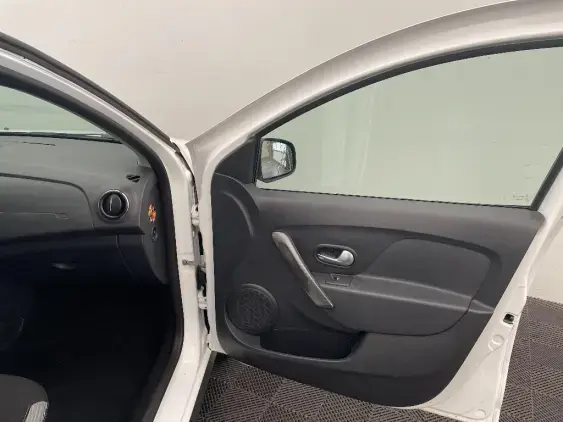 DACIA SANDERO II - voiture d'occasion - Photo 20