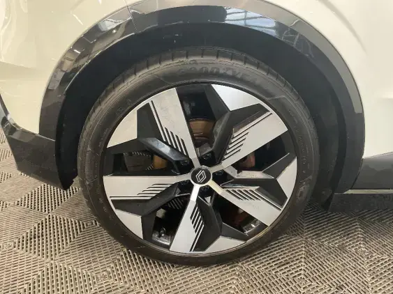 RENAULT MEGANE V - voiture d'occasion - Photo 25