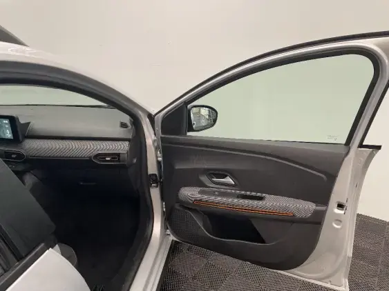 DACIA SANDERO III - voiture d'occasion - Photo 20