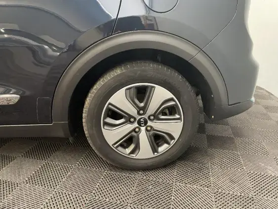 KIA NIRO - voiture d'occasion - Photo 24