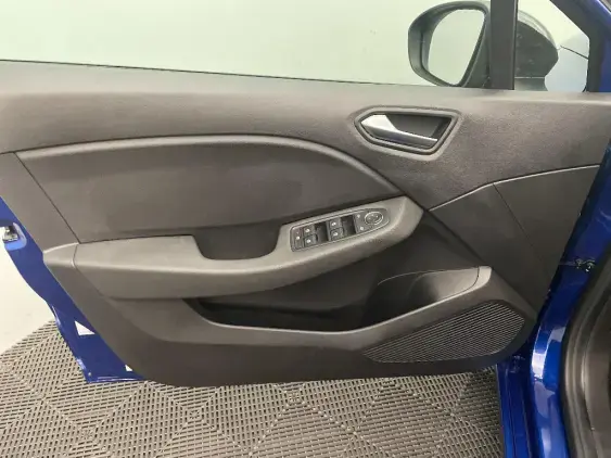 RENAULT CLIO V - voiture d'occasion - Photo 19