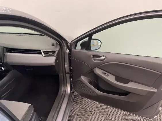 RENAULT CLIO V - voiture d'occasion - Photo 20