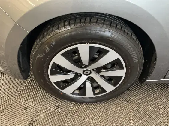 RENAULT CLIO V - voiture d'occasion - Photo 23