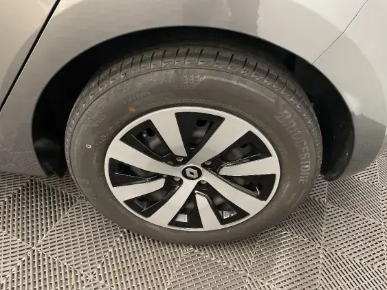 RENAULT CLIO V - voiture d'occasion - Photo 24