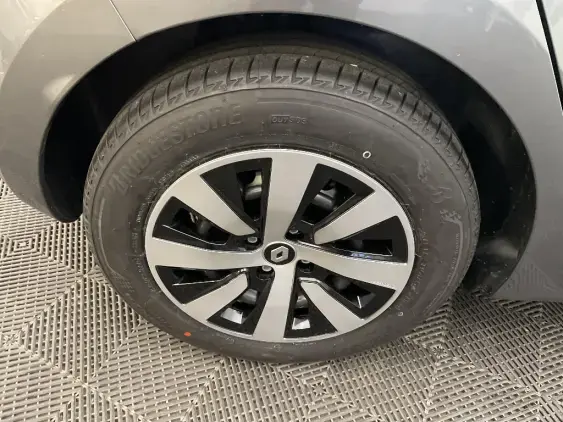 RENAULT CLIO V - voiture d'occasion - Photo 25