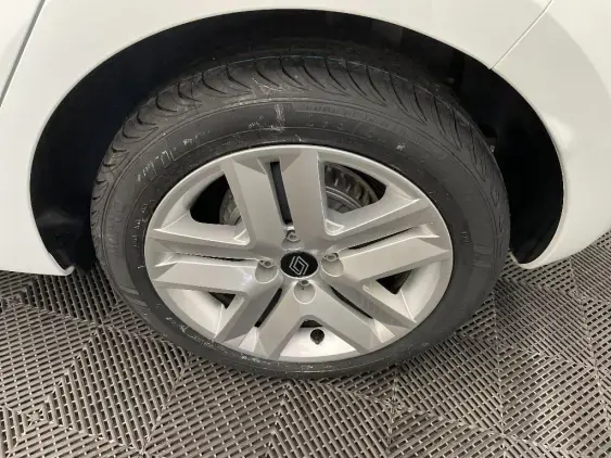 RENAULT CLIO V - voiture d'occasion - Photo 24