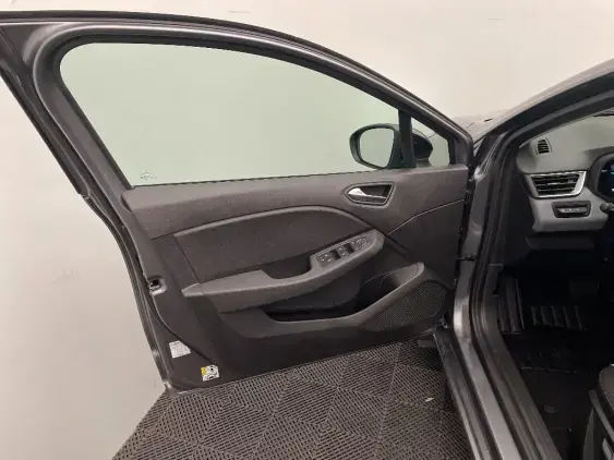 RENAULT CLIO V - voiture d'occasion - Photo 19