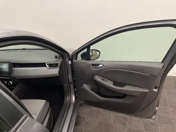 RENAULT CLIO V - voiture d'occasion - Photo 20