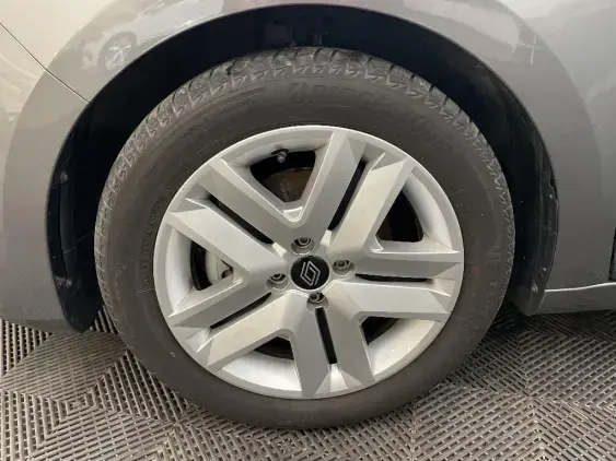 RENAULT CLIO V - voiture d'occasion - Photo 23