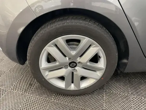 RENAULT CLIO V - voiture d'occasion - Photo 25