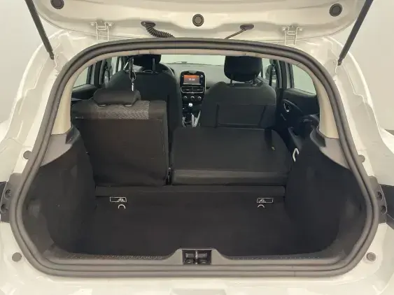 RENAULT CLIO IV - voiture d'occasion - Photo 16