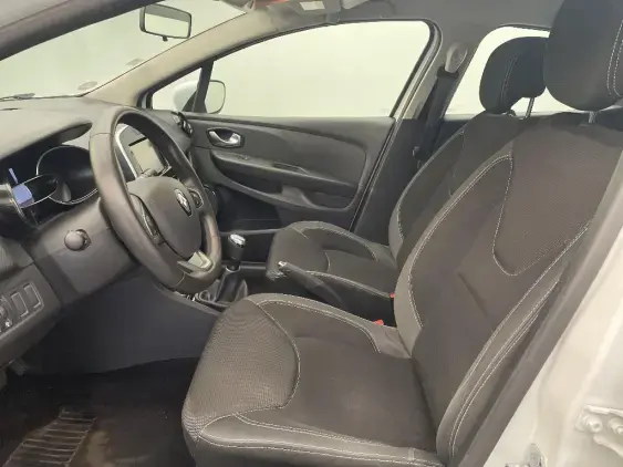 RENAULT CLIO IV - voiture d'occasion - Photo 18