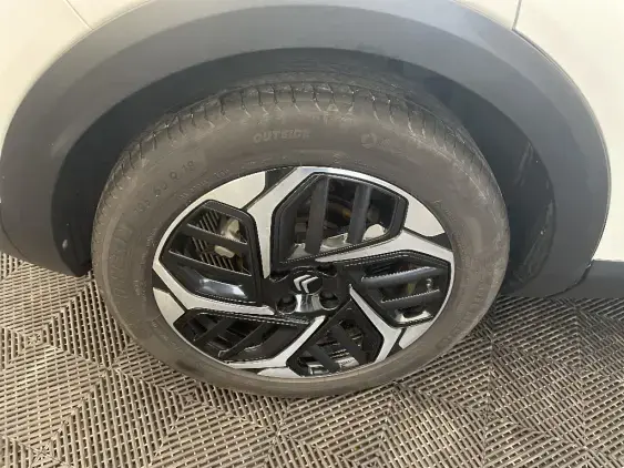 CITROEN C4 III - voiture d'occasion - Photo 25