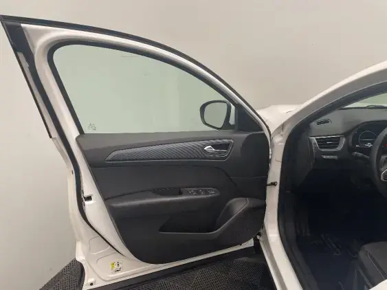 RENAULT ARKANA - voiture d'occasion - Photo 19