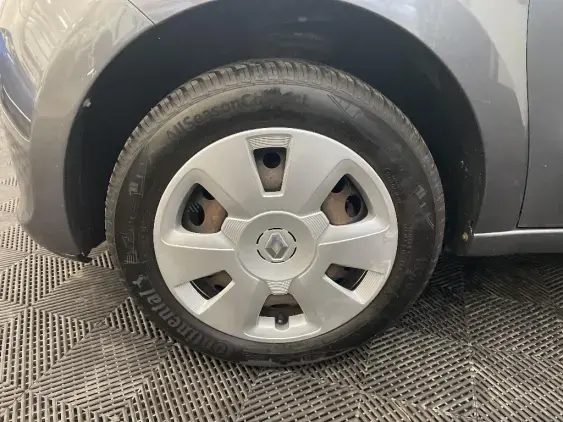 RENAULT TWINGO III - voiture d'occasion - Photo 23