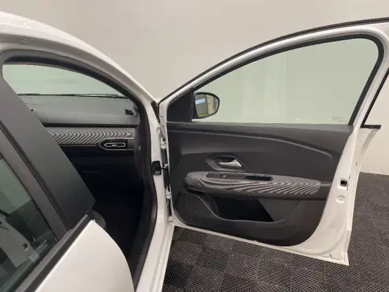 DACIA SANDERO III - voiture d'occasion - Photo 20