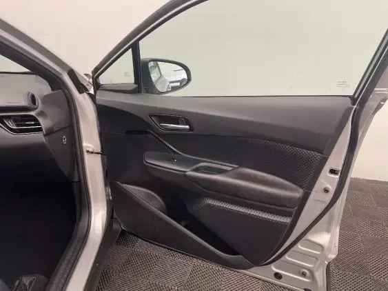 TOYOTA C-HR - voiture d'occasion - Photo 20