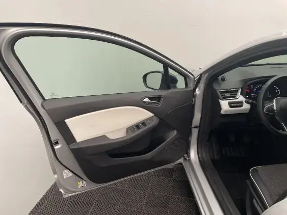 RENAULT CLIO V - voiture d'occasion - Photo 19