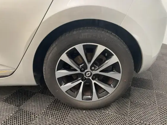 RENAULT CLIO V - voiture d'occasion - Photo 24