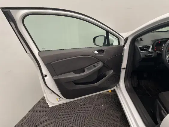 RENAULT CLIO V - voiture d'occasion - Photo 19