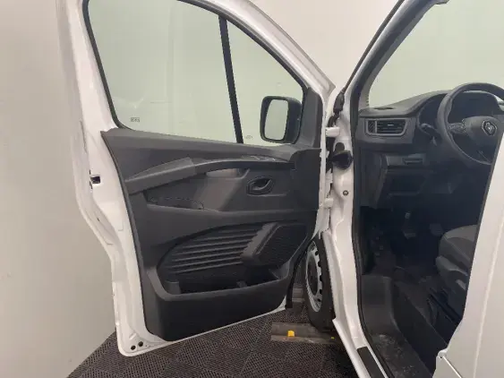 RENAULT TRAFIC FG III - voiture d'occasion - Photo 19