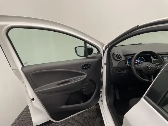 RENAULT ZOE - voiture d'occasion - Photo 19