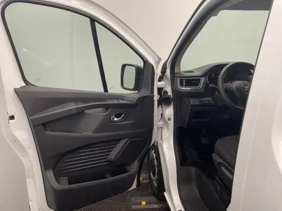 RENAULT TRAFIC FG III - voiture d'occasion - Photo 19