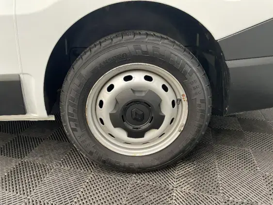 RENAULT TRAFIC FG III - voiture d'occasion - Photo 24