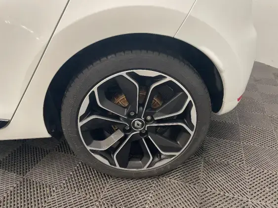 RENAULT CLIO IV - voiture d'occasion - Photo 24